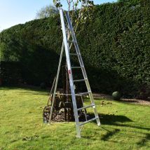 Home Master – 8 Step Fixed Tripod Ladder – 100 kg Weight Rating – Aluminium Construction – Claw Foot Design – Splayed Legs