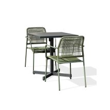 Garten-Essgruppe aus Stahl – Klapptisch und 2 stapelbare Sessel – anthrazitgrau und olivgrün – 70x70x74cm, 53x63x78cm