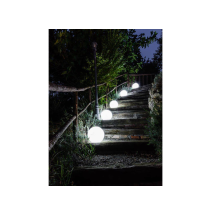 Boule lumineuse photovoltaïque – Guirlande solaire – Couleur de la lumière, Longueur, Nombre de source(s) de lumière – Arkema Design