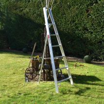 Home Master – 6 Step Fixed Tripod Ladder – 100kg Weight Rating – Aluminium Construction – Claw Foot Design – Free Rubber Foot Included