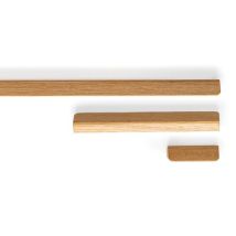 Tirador de madera Flapp 0613 – 70 mm – Acabado nogal