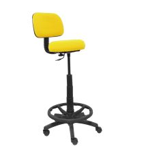 Taburete ergonómico regulable en altura con aro reposapiés – Asiento y respaldo tapizados en tejido bali color amarillo – Fabricación española