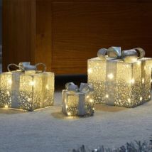 Marco Paul – Set of 3 LED Christmas Gift Boxes – Silver Sparkly Decoration with 45 Warm White Lights – Cozy Festive Décor