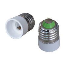 Adattatore Portalampada Da Spina E27 A Presa E14