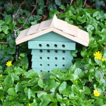 Wooden Bee House Insect Habitat With Multi-hole Nesting Blocks