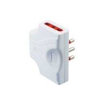 Platzsparender dreifachadapter 16a 2p+t weiss farbe rs78132