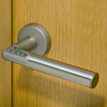 Tesa Assa Abloy - Code Poignée Ensemble Distance 90o Autoprog. c.m. Gauche