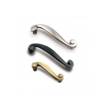 Estamp - Poignée Helix 7421 - talla Bronze rustique. 81x11x22mm. Entraxe 64mm.