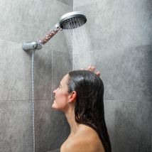 Innovagoods - Pommeau de Douche Haute Pression avec Filtre et Minéraux Moshol