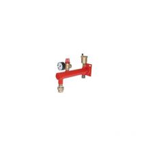 El soporte de pared equipado con accesorios