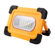 Projecteur led Rechargeable, 60W 4 Modes Projecteur led Chantier, Lampe de Travail Portable avec Batterie Rechargeable & Panneau Solaire, Lumière