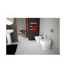 Sanitari Ten a terra distanziati da muro con sedile slim