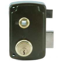 Schloss 1056b 70 rechts b/rund Ilargi