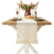 Chemin de table bohème, beige, macramé, rectangulaire, dentelle crochetée, en maille, style maison de campagne, 35 x 160 cm - Sollbry