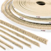 Steigner - 25m Joint brosse adhésif pour porte coulissante beige, bande de brosse anti-poussière, hauteur 11 mm