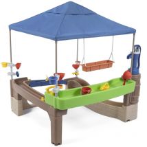 Step2 Pump & Splah Shady Oasis Maison Enfant avec Jouets d'eau Patio en plastique pour enfants avec Pompe eau, table d'eau & accessoires Adapt aux