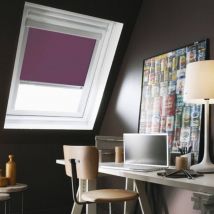 Madecostore - Store de toit occultant cadre alu compatible velux - Prune - L97 x HS08