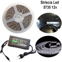 Striscia led 5730 5M adesiva luce IP65 alimentatore 12V 5A bianco freddo 12W/M