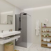 Walk-in 80x200cm Paroi en verre fumé 8 mm anticalcaire, avec bras et profilés noir mat (SATBWI80KSPRC) - Swiss Aqua Technologies
