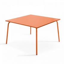 Oviala - Table de jardin carrée en métal orange - Palavas
