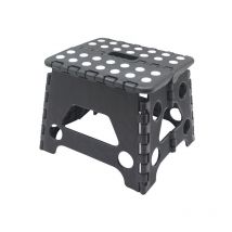 Tabouret pliant max. 80kg plusieurs couleurs 23x19x19cm