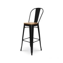 Taburete de bar de metal negro mate de estilo industrial con respaldo alto y asiento de madera clara - Altura 76 cm