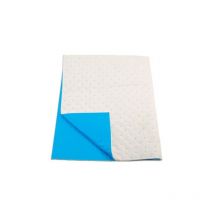Tapis absorbant pour huile et hydrocarbures