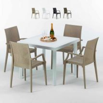 Tavolino Quadrato Bianco 90x90 cm con 4 Sedie Colorate Bistrot Arm Love Colore: Beige