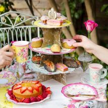 Truly Scrumptious Cupcake And Cake Stand
