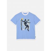 New Balance Kids - Kleding NB Hoops Layup Graphic T-Shirt - Blauw - Maat 14 - 15A