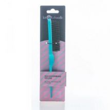 Kit and Kaboodle - Brush ~ Backcombing