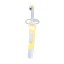 MAM Training Brush With Safety Shield, 5+ Months