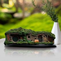 Official Weta Workshop The Hobbit 19 and 20 Pine Grove Diorama Statue