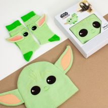 Star Wars The Mandalorian The Child / Baby Yoda Gift Set (Beanie + Socks)