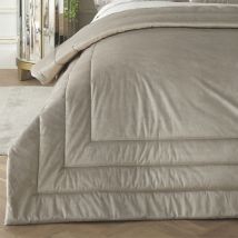 Laurence Llewelyn-Bowen Chic 150cm x 220cm Bedspread Linen