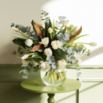 Aspen: Buquê de Tulipas com Magnólia e Eucalipto | Flore