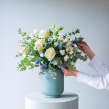 Ramo de flores com Rosas Brancas - Ocean Eyes