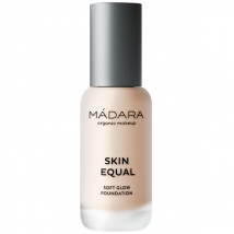 MÀDARA Face SKIN EQUAL Grundierung für ein sanftes Strahlen SPF 15 30 ml Porcelain 10 - Parfümerie Becker