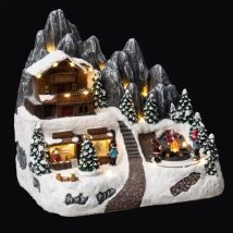 Beleuchtetes Weihnachtsdorf Berghütte
