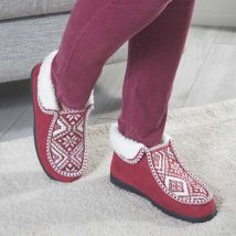 Easylife Nordic Ankle Slippers in Red, Size Small