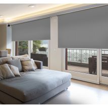 Store enrouleur salon occultant uni gris foncé