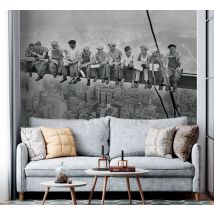 Papier peint design vintage Hommes au sommet d'un gratte-ciel