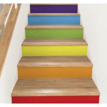 Sticker contre marche escalier motif arc en ciel