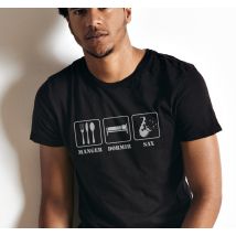 T-shirt style routine : manger, dormir et sax