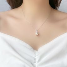 Colliers de perles pour femmes Collier de clavicule en cristal Elements pour femmes