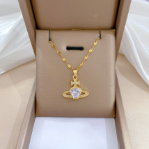 Chaîne à lèvres en acier inoxydable plaqué or Saturn pendentif colliers pour femmes dame brillant luxe zircon charme pendentif ras du cou bijoux cadeaux
