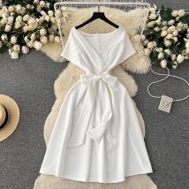 Robe de soirée de banquet haut de gamme pour femmes en été avec nœud papillon à la taille, robe chic de niche