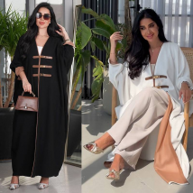 2025 New Dubai Fashion Modest Solid Open Abayas Leather Buckle Long Sleeve Contrast Black Color Robe Ramadan Muslim Women Robe