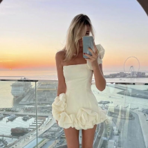 Vêtements pour femmes Nouvelle robe d'été pour femme, robe à volants avec boutons de fleurs, bandeau à une épaule, jupe à la hanche