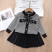 Korean version of 4-year-old small fragrant style sweater, cardigan set skirt, 5-year-old girl's treasure, western-style